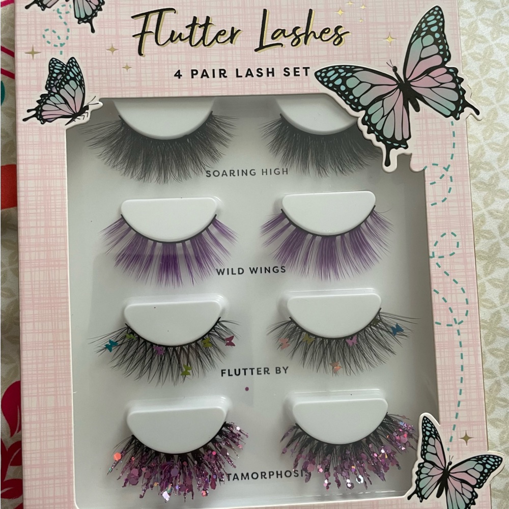 FLUTTER LASHES 4 PAIR LASH SET 🦋
